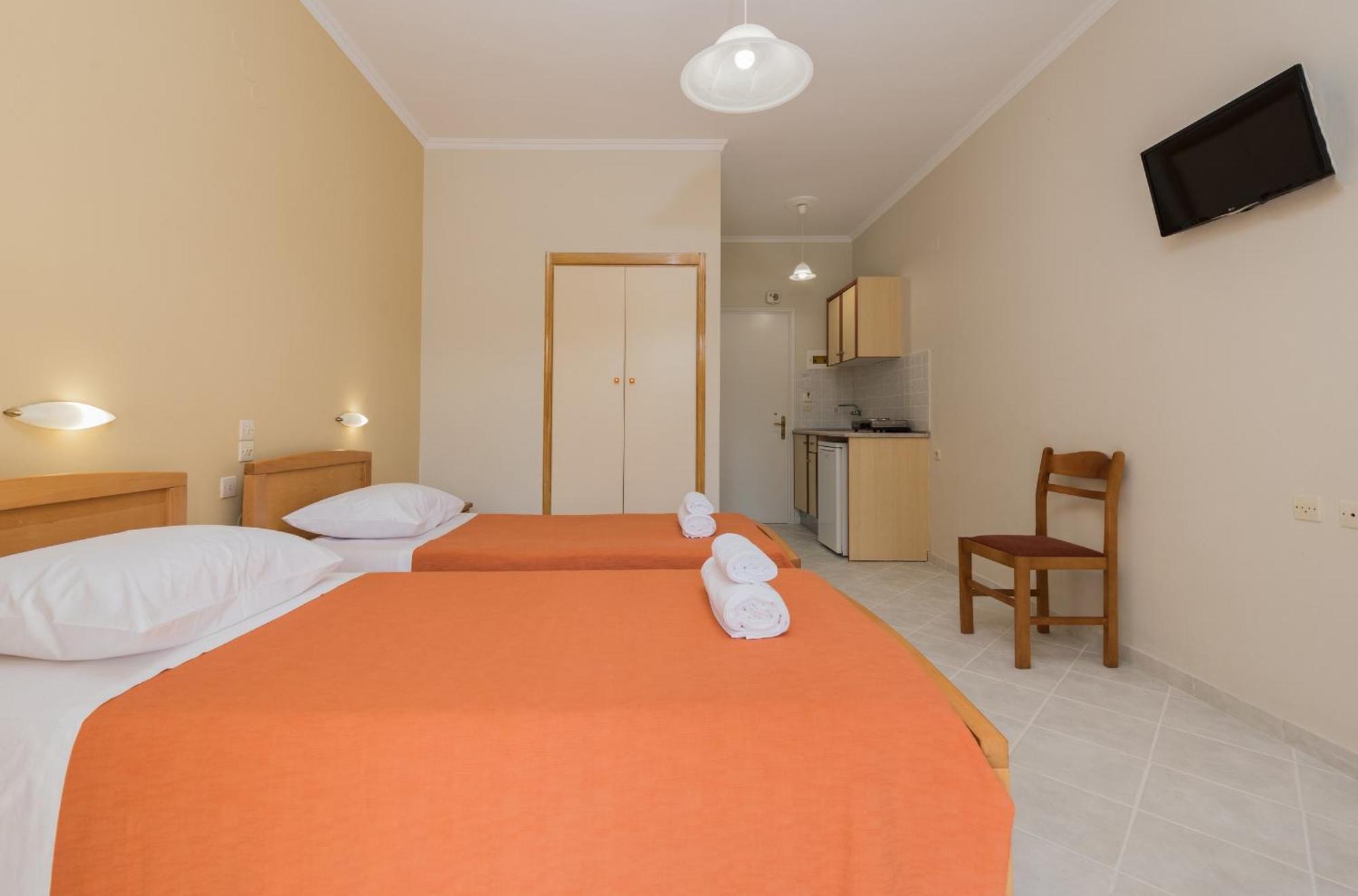 Olga Studios - 3 Ciliví Szoba fotó